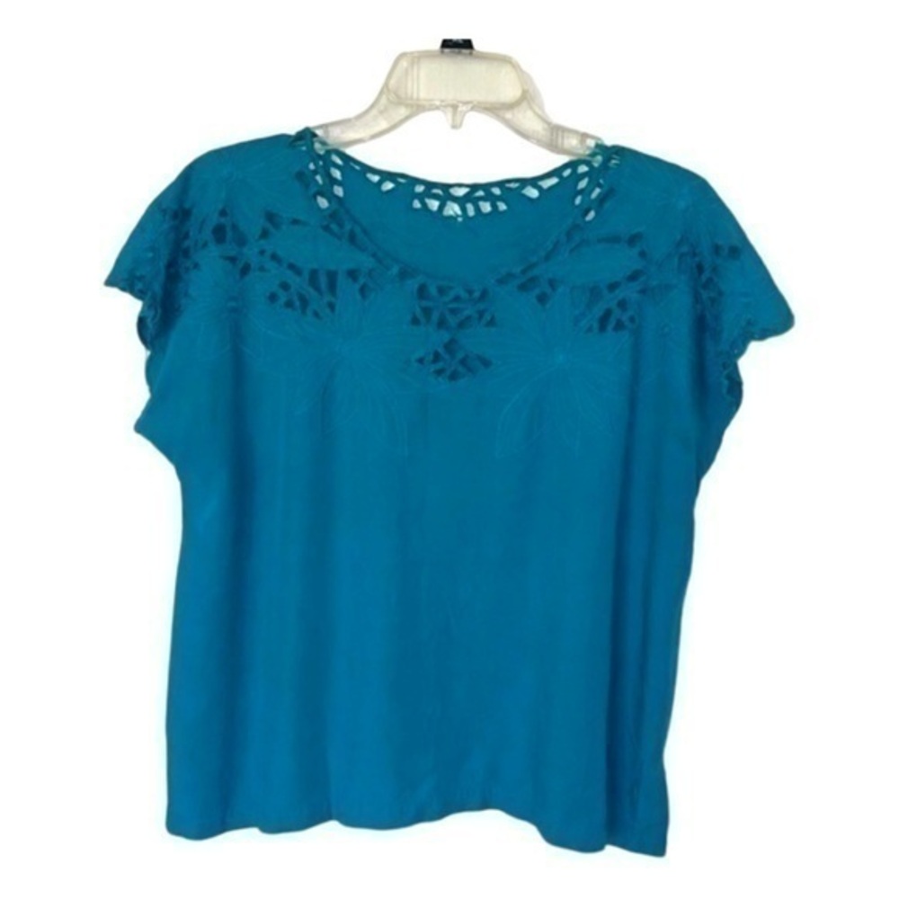 Uluwatu Green Hand Crafted Lace Top. Size M/L